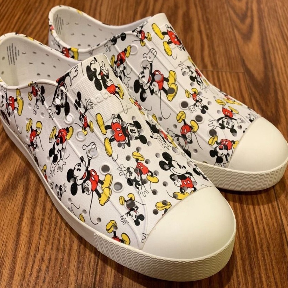 Native x Disney Kids J3 Mickey Mouse Jefferson Shoes EXCELLENT condition used